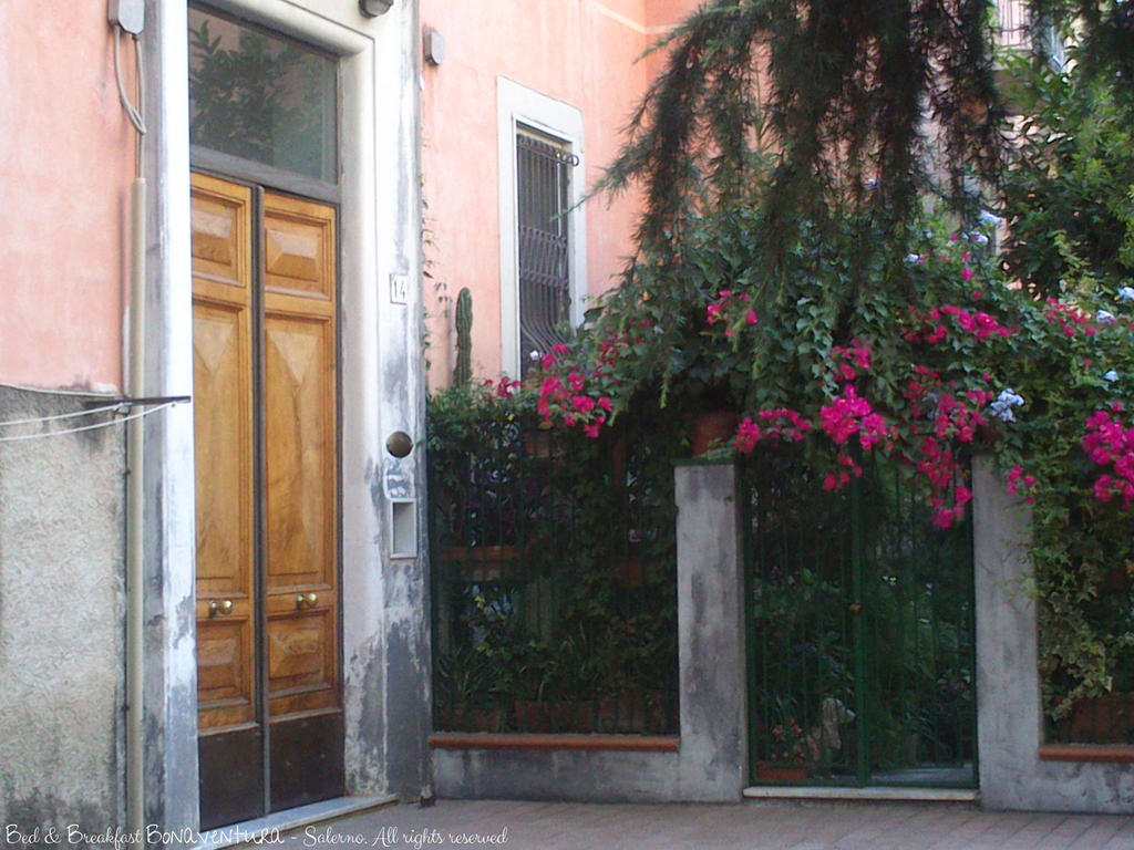 Bed & Breakfast Bonaventura Salerno Exteriör bild